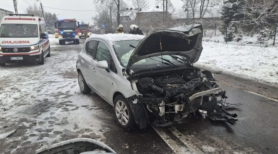 Wypadek w Bujnach. 11-latek zabrany do szpitala [ZDJĘCIA]