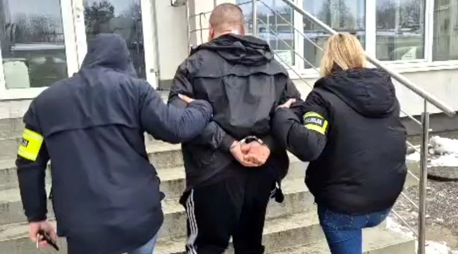 Do drzwi piotrkowianina zapukali policjanci. Znaleźli to w mieszkaniu i w piwnicy