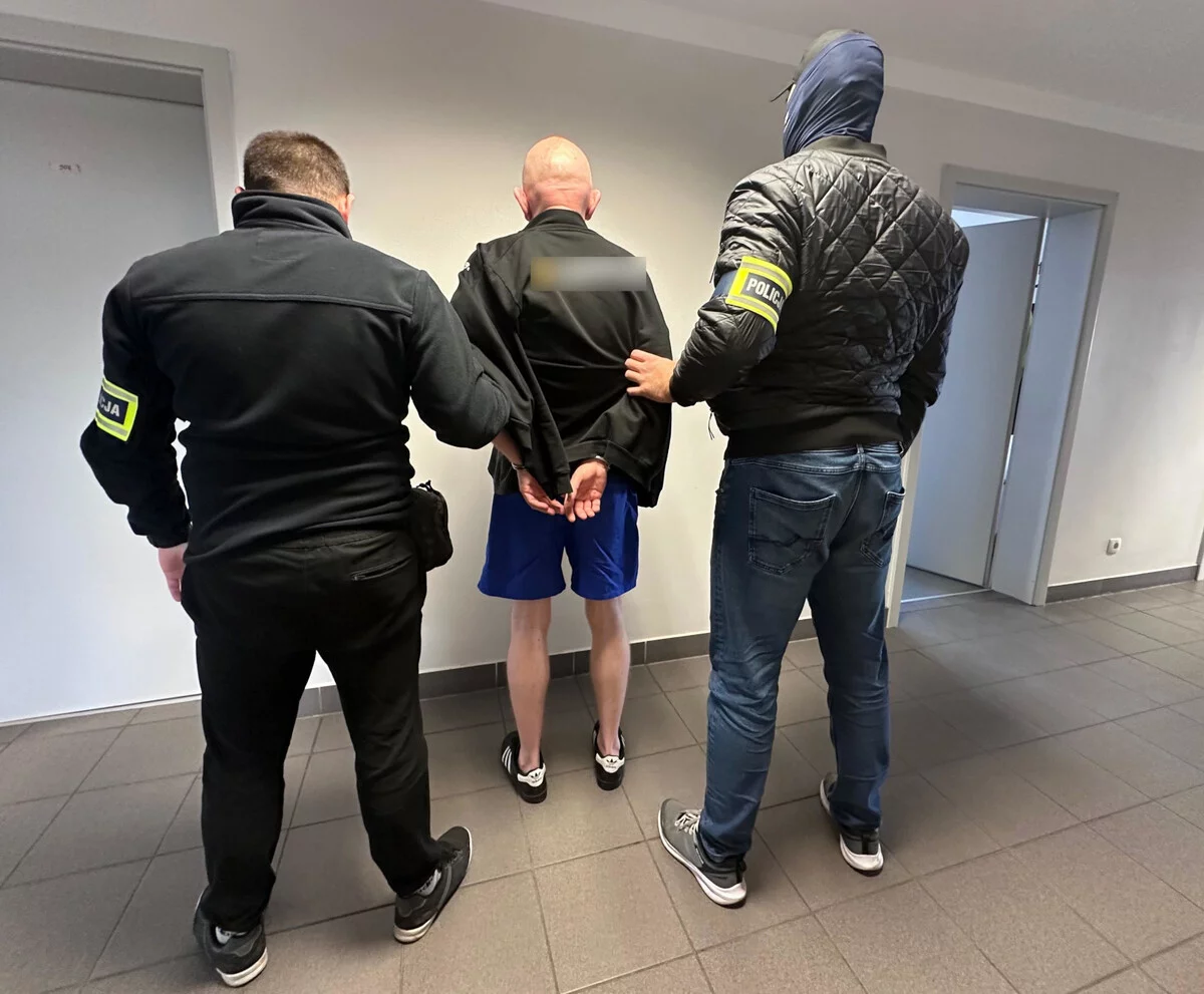 Fałszywy policjant z Piotrkowa w akcji. Zaczął kontrolować kobietę, a potem się zaczęło