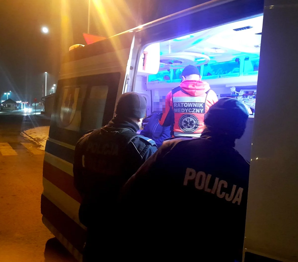 Interwencja policji niedaleko torów kolejowych. Pod Piotrkowem mogło dojść do tragedii