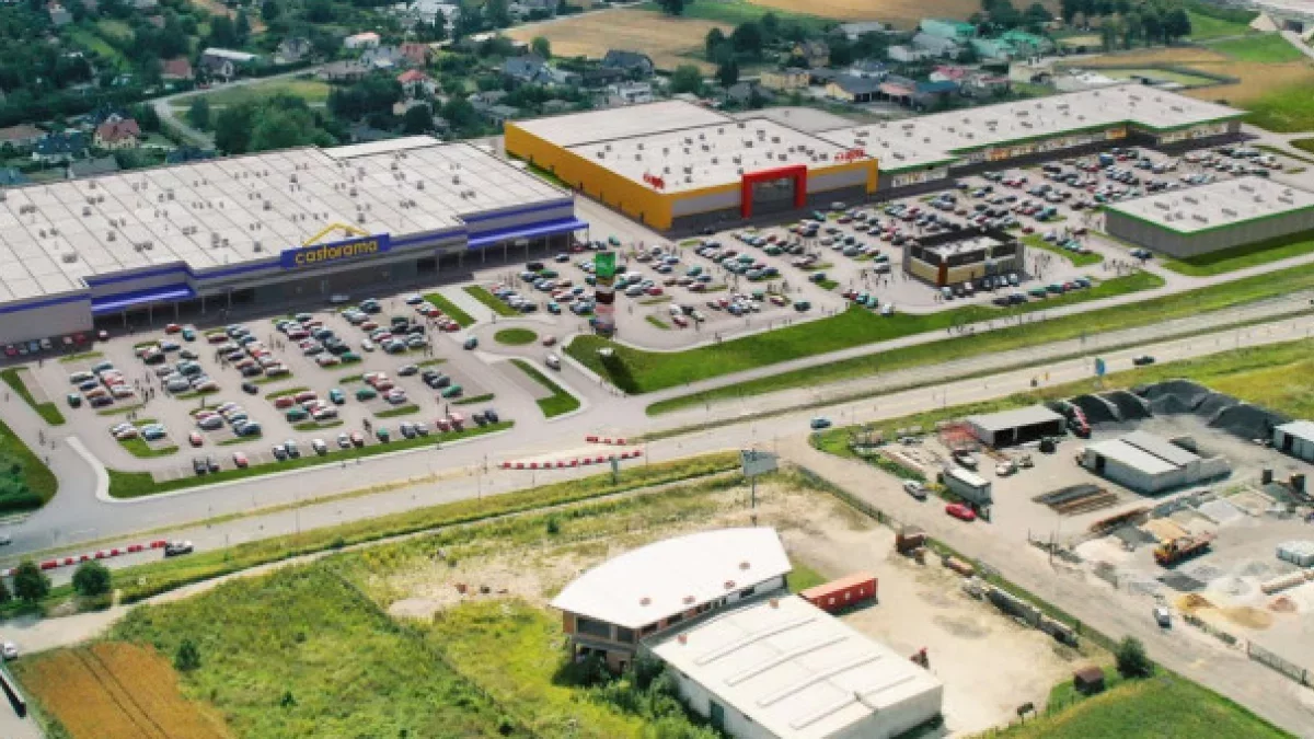 Ogromny park handlowy rośnie w woj. łódzkim. Otwarcie już w przyszłym roku
