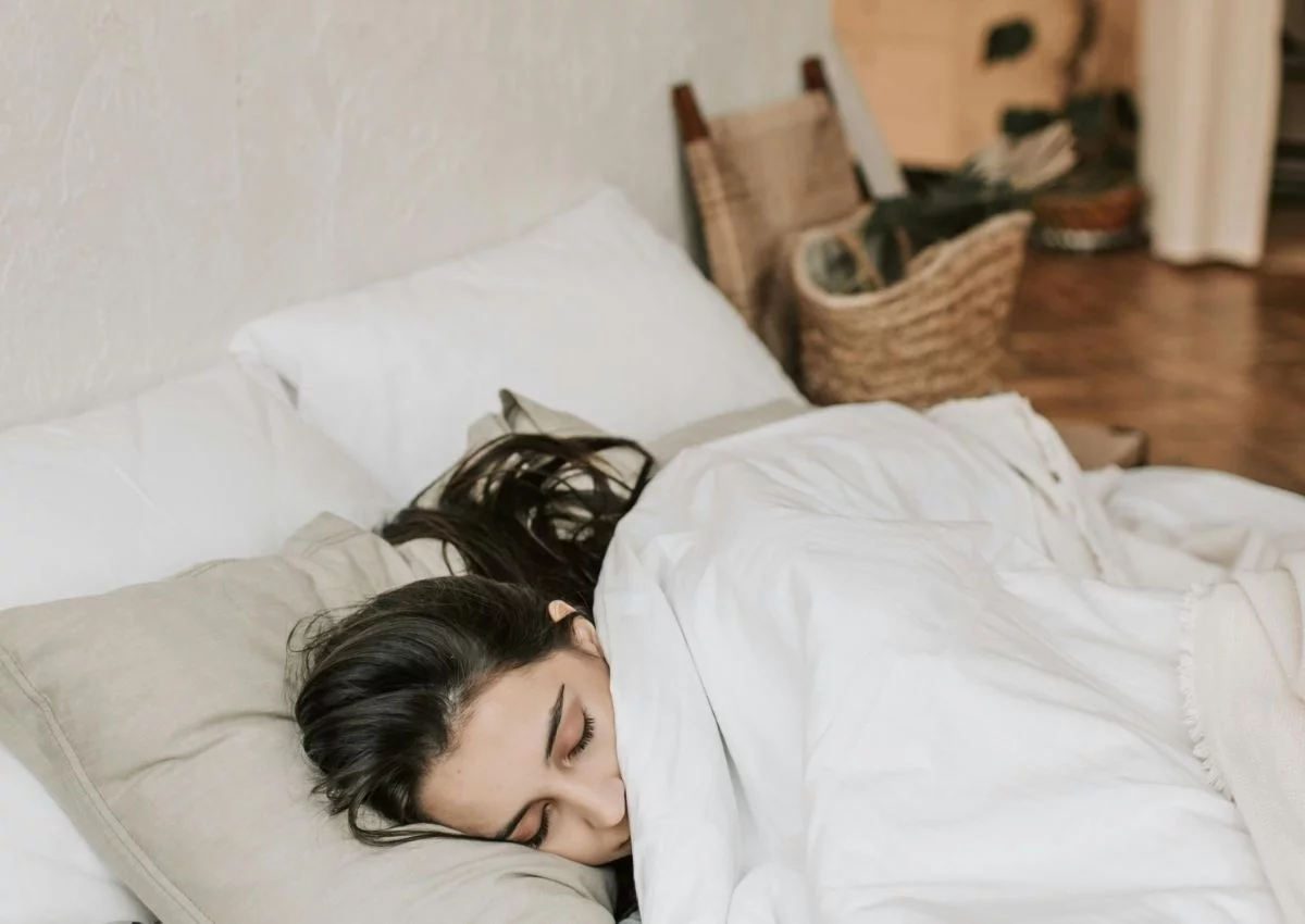 Czy należy zostawiać ogrzewanie włączone przez całą noc, gdy jest bardzo zimno?