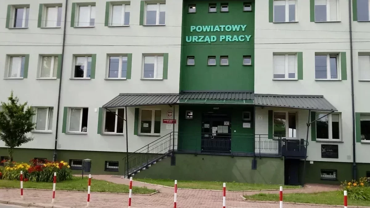 Ceniona firma z Łodzi zniknęła z rynku. Ludzi zostali bez pracy. Co z ich pieniędzmi?