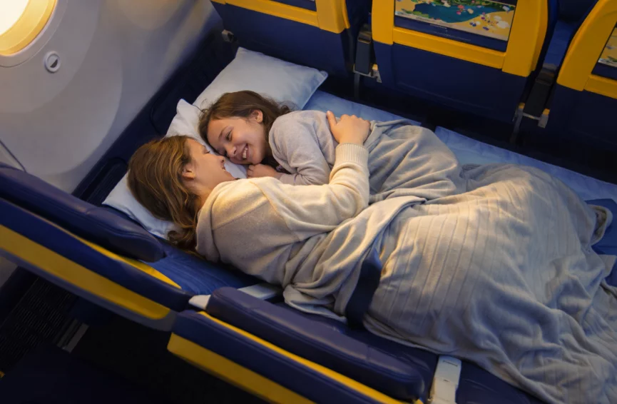 Rewolucja w samolotach. Pasażerowie ekonomiczni dostaną „łóżka”