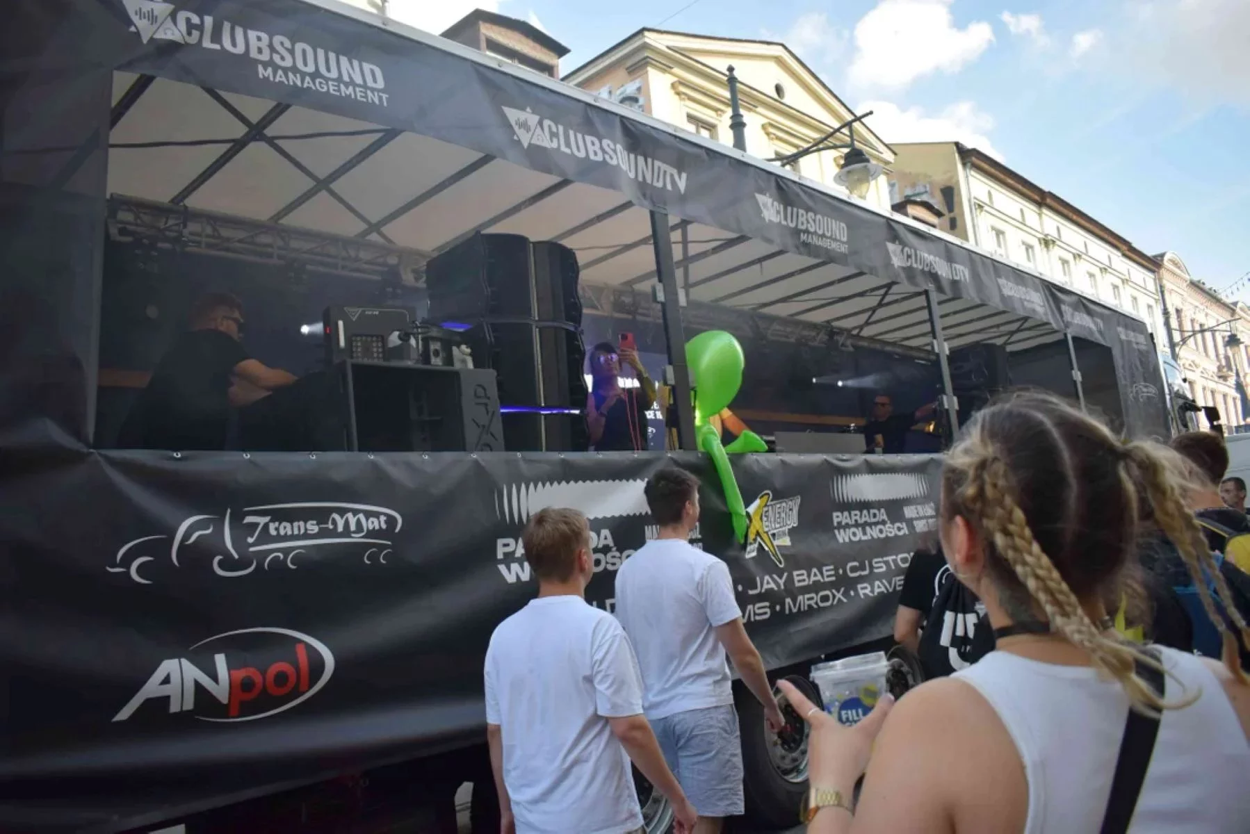 Dwa miliony złotych za hałas. Łodzianka pozwała miasto