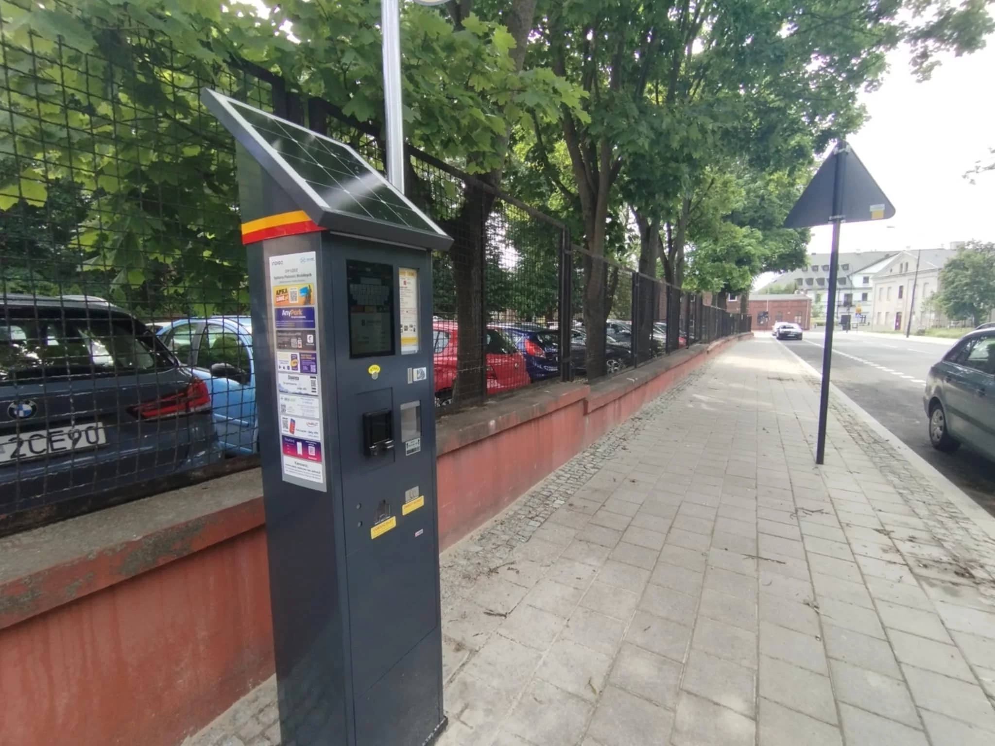 Parkowanie w Łodzi na nowych zasadach. Kierowcy wytykają błędy