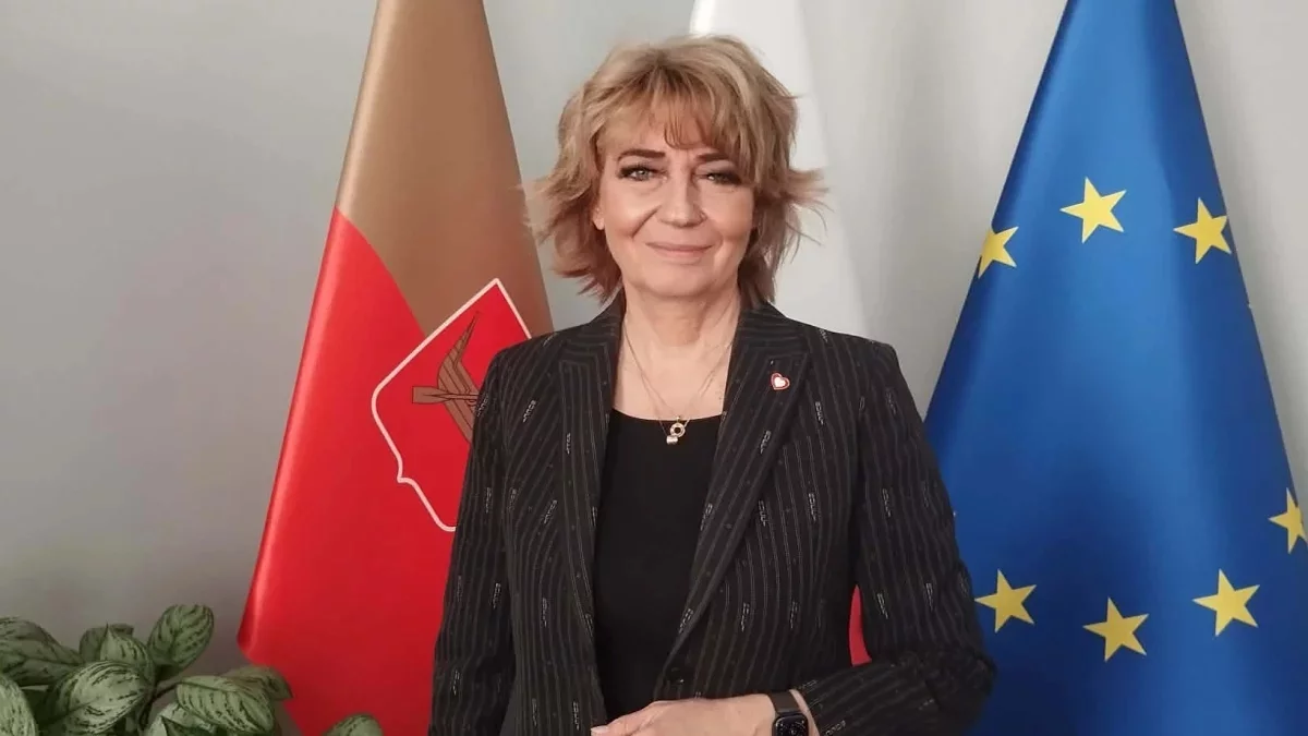 Hanna Zdanowska na podium.  Prezydent Łodzi w czołówce ogólnopolskiego zestawienia