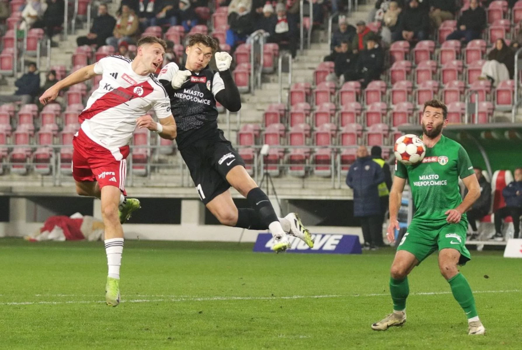 ŁKS starł się z Puszczą Niepołomice. To był pogrom!