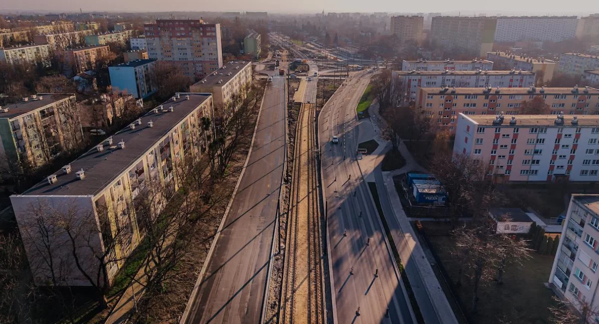 Dwa miesiące opóźnienia na starcie. Falstart wielkiej przebudowy na Górnej