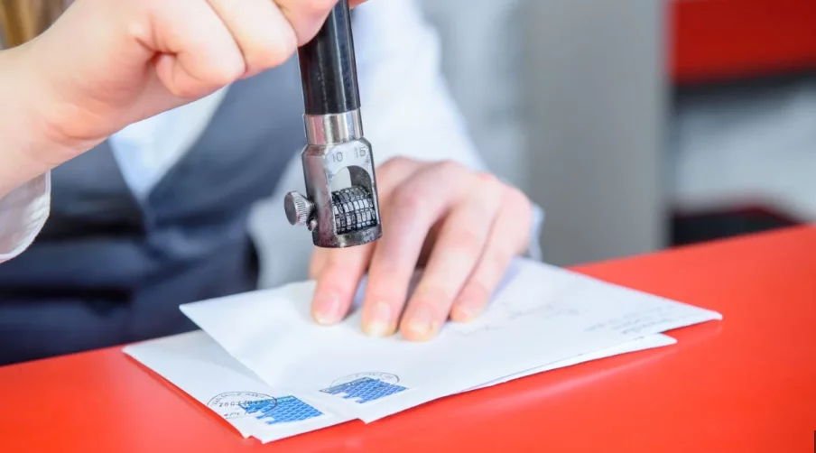 Nie było Cię w domu? Za opłatą listonosz dostarczy list drugi raz