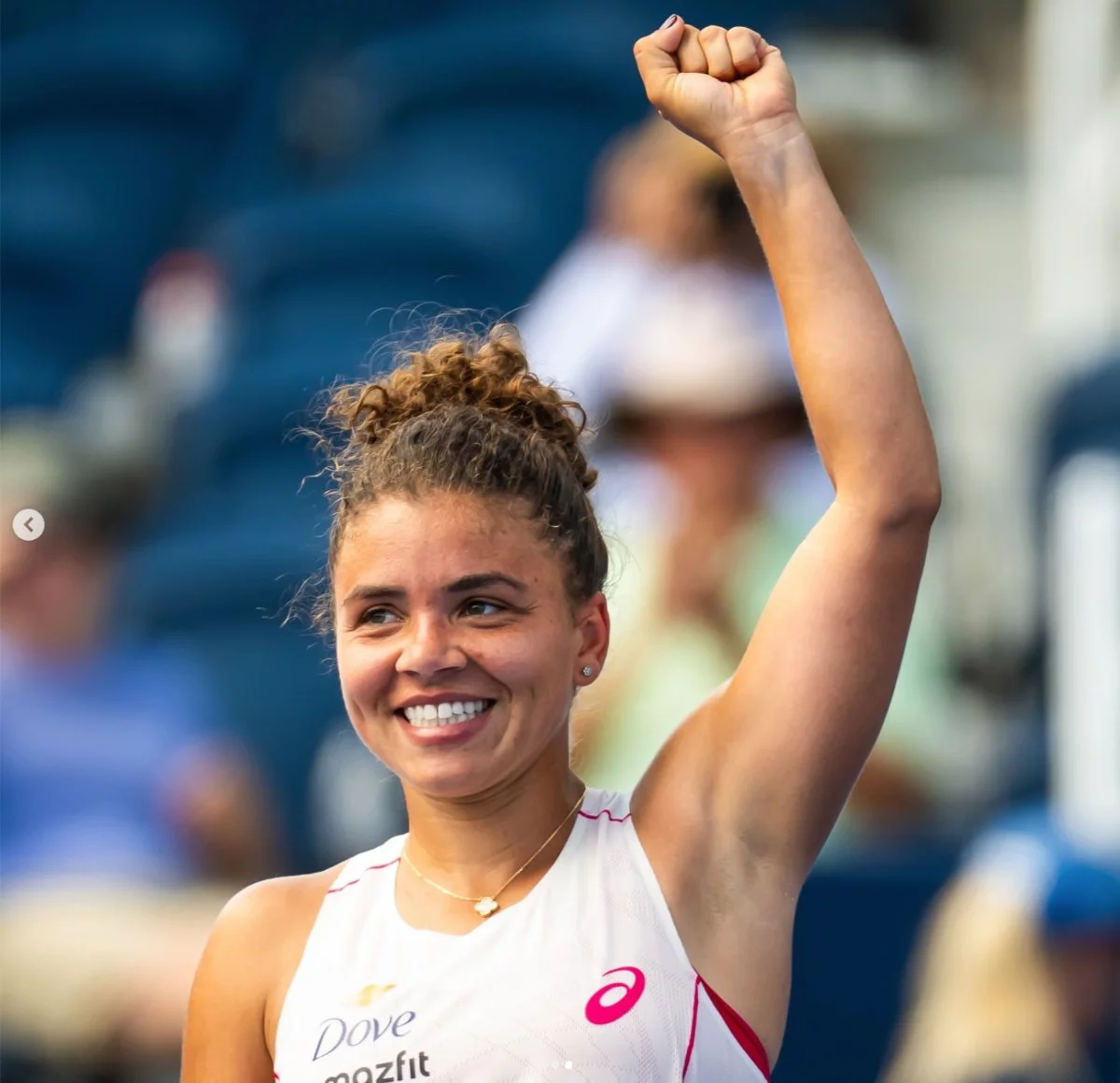 Jej mama pochodzi z Łodzi, a jej babcia wciąż tu mieszka. O Jasmine Paolini znowu jest głośno