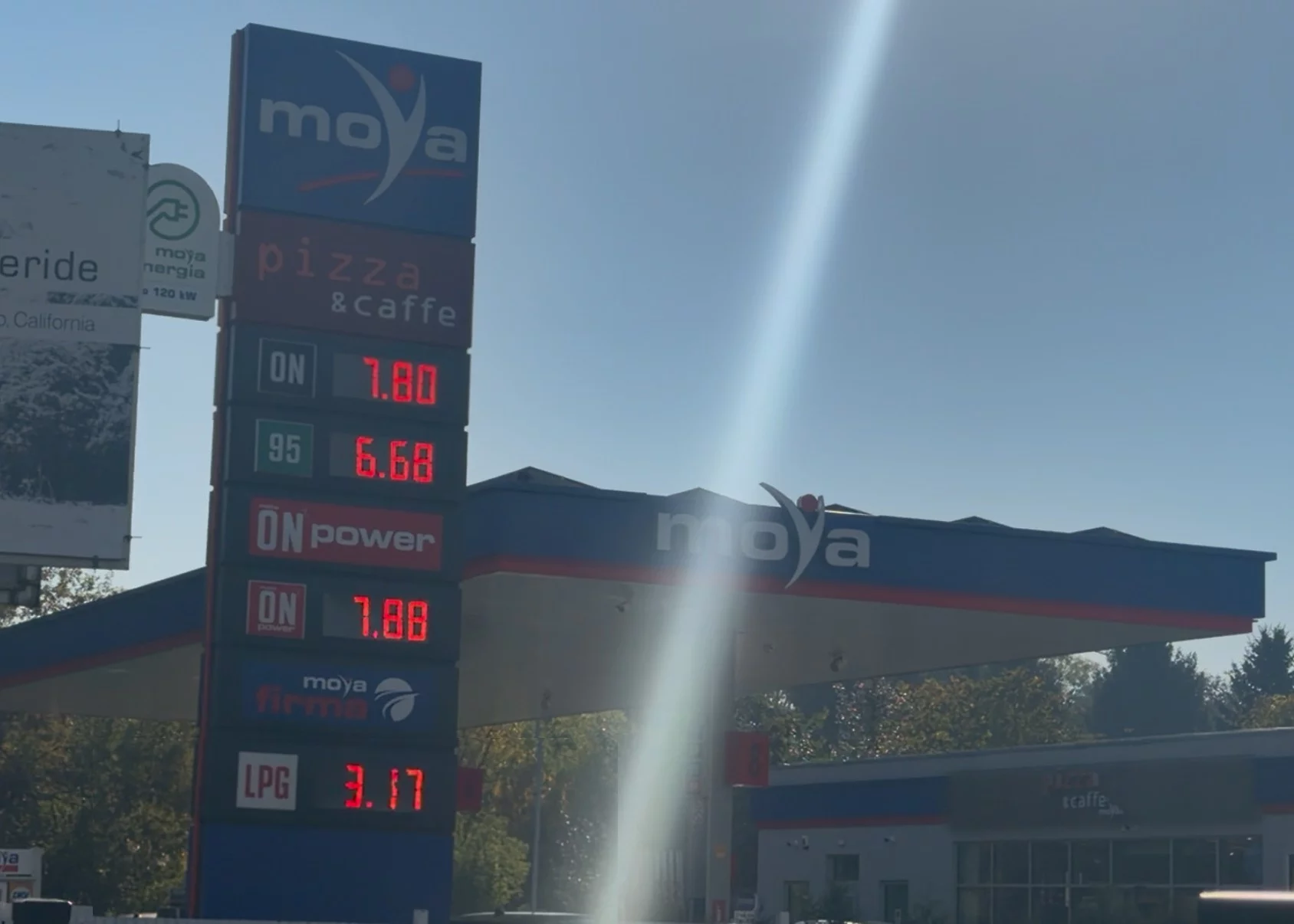 Ceny paliw w Łodzi mocno w dół. W nocy benzyna i diesel wyraźnie staniały