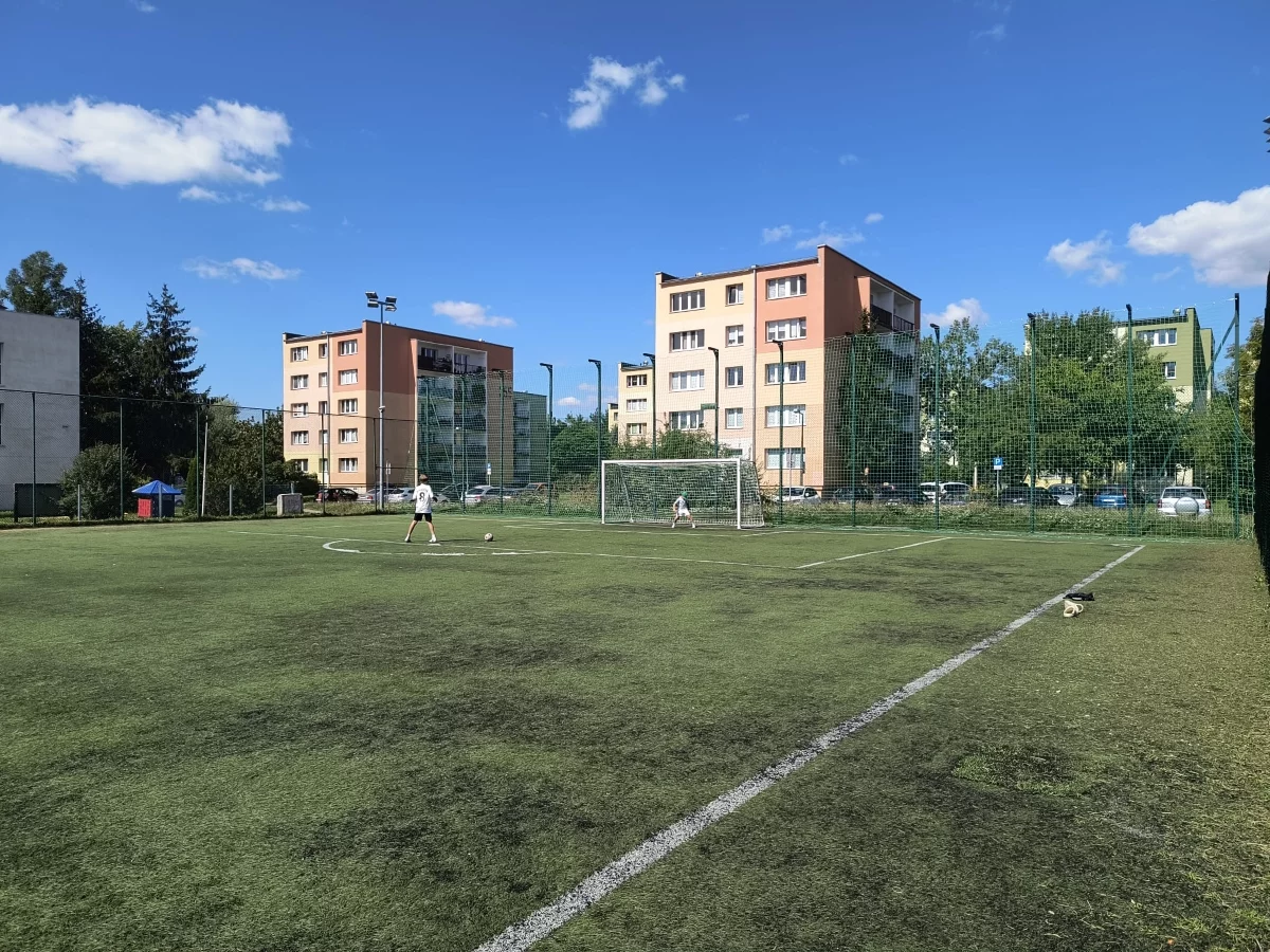 Koniec remontu boiska na Retkini. Łódź inwestuje w szkolne orliki