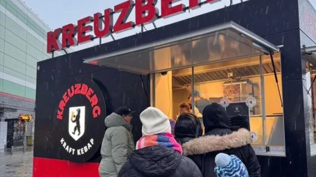 Kebab od Filipa Chajzera może powrócić. Celebryta szuka chętnych na prowadzenie biznesu