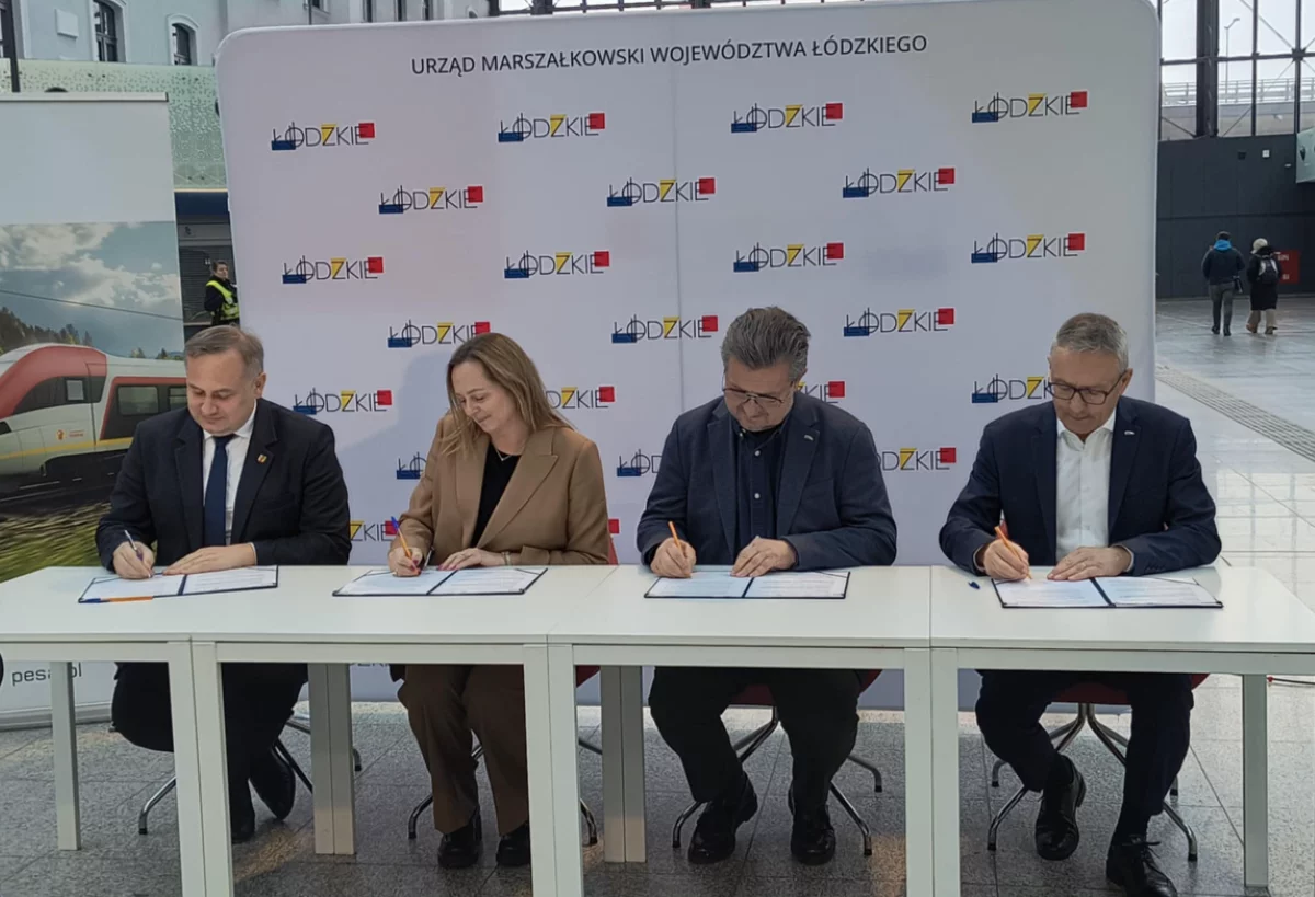 323 mln zł na nowe pociągi dla Łódzkiego. Samorząd podpisał umowę z PESĄ