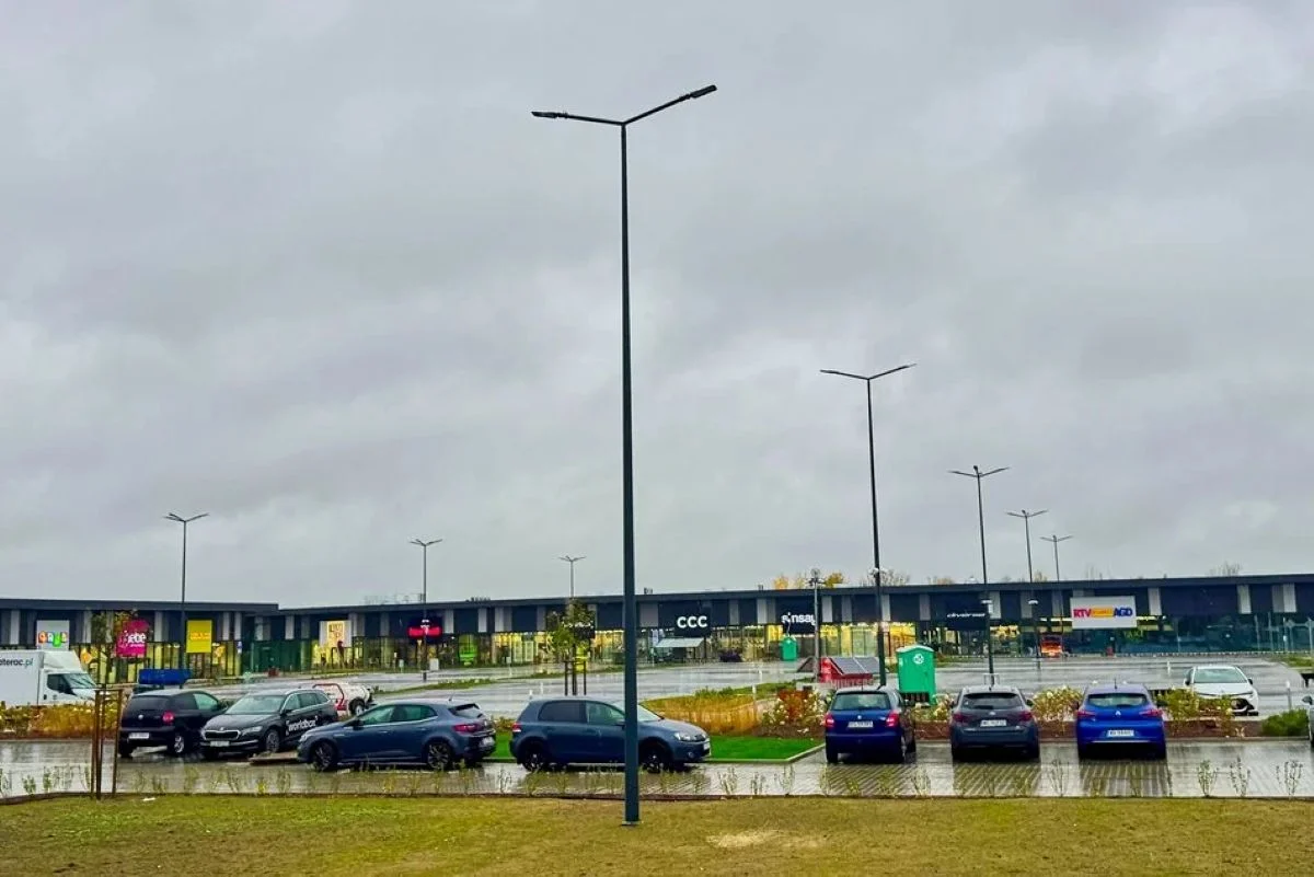 Już w najbliższy czwartek rusza nowe centrum handlowe w woj. łódzkim. Pierwsi klienci wejdą o 10