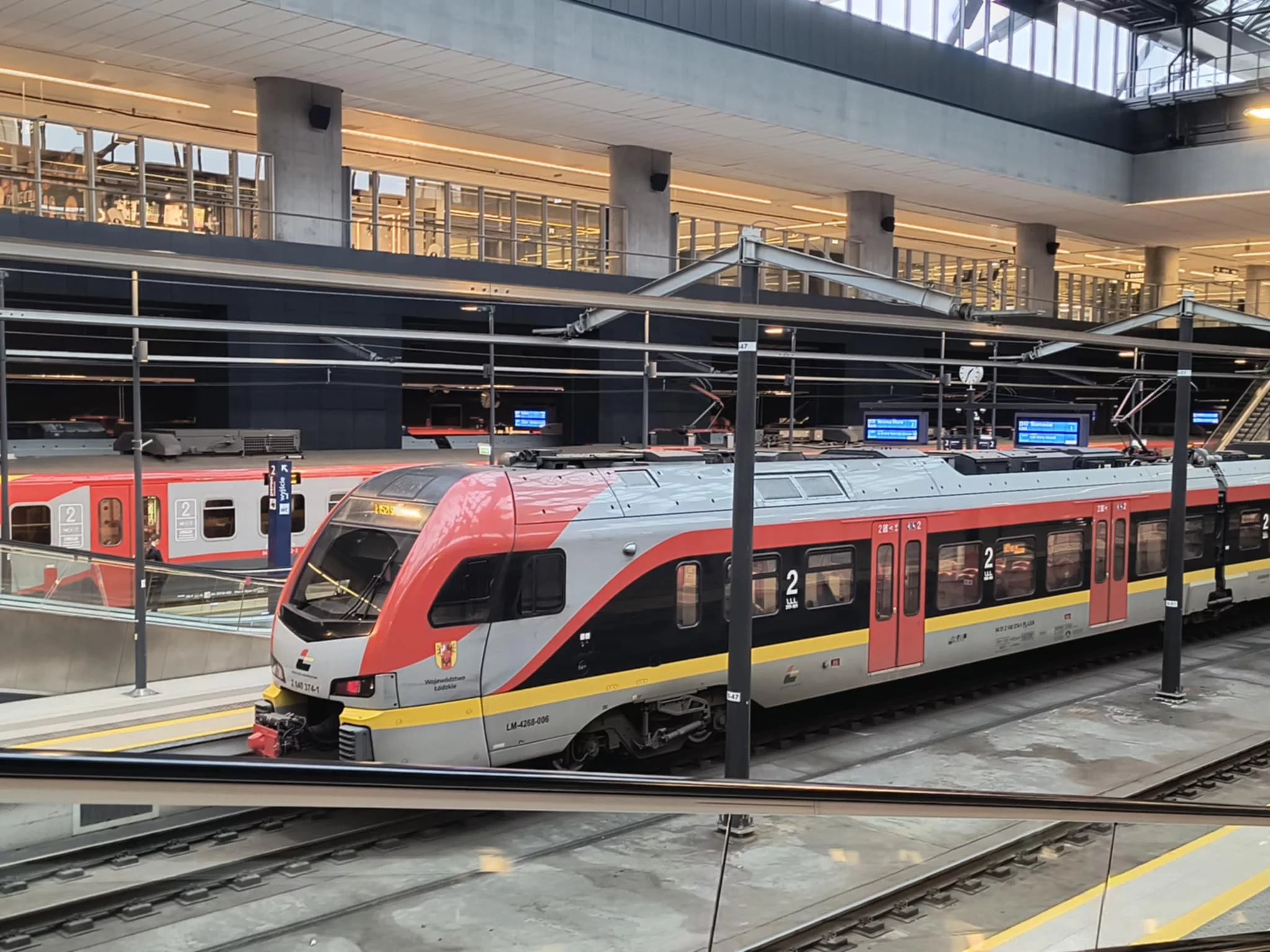 12 milionów pasażerów i nowe pociągi. Rekordowy rok w historii Łódzkiej Kolei Aglomeracyjnej