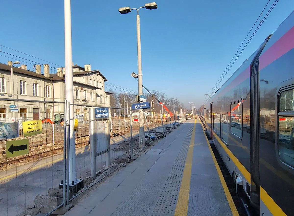 Rośnie nowe przejście pod torami. Potem zbudują tunel drogowy w Łódzkiem