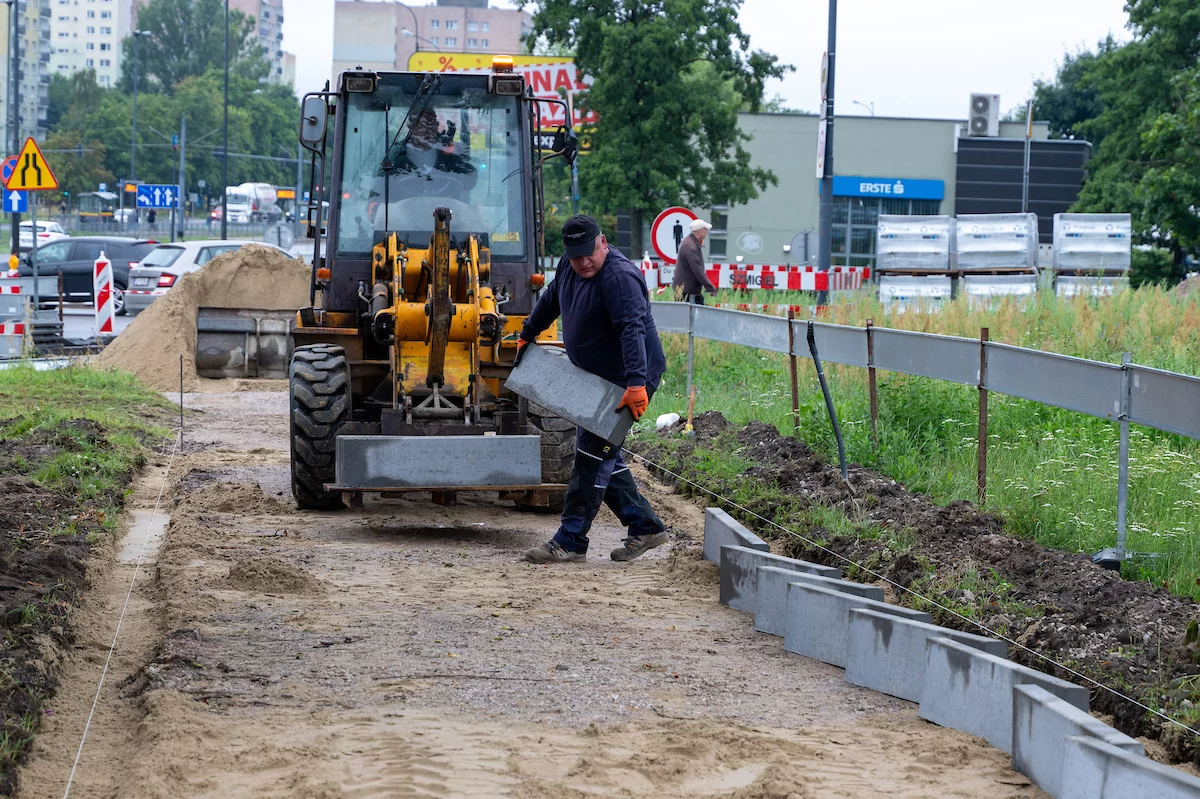 Na Widzewie powstaje nowa droga. Ułatwi przejazd w kierunku Dąbrowy