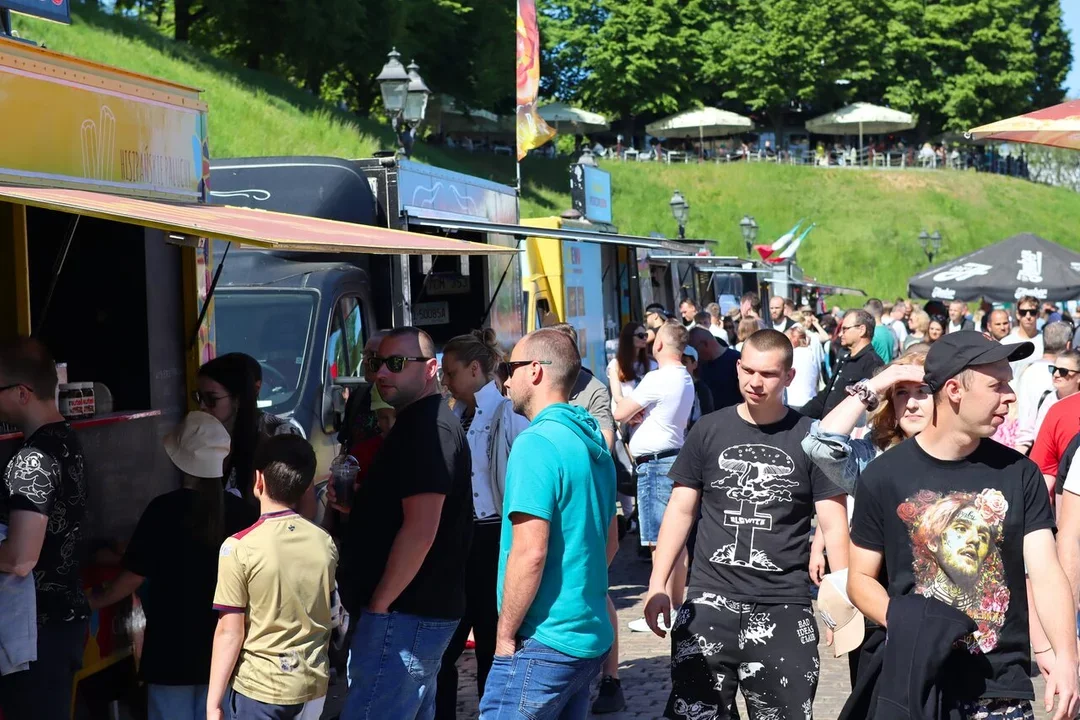 Ponad 30 foodtrucków zawita do Łodzi. Smaki świata w jednym miejscu