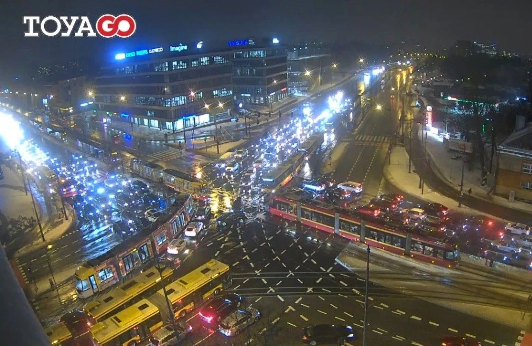 Koszmar na ważnym łódzkim skrzyżowaniu. Kierowcy utknęli w potężnych korkach!