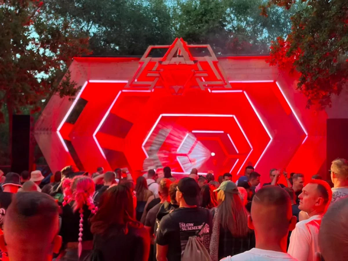 Megagwiazda na Audioriver 2027! Czy do Łodzi przyjadą Chemical Brothers?