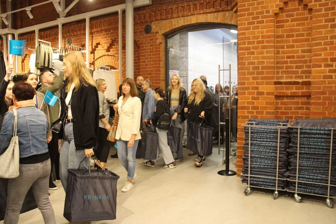 Otwarcie tego sklepu w Łodzi przyciągnęło tłumy. Sieć mówi, jakie ma plany