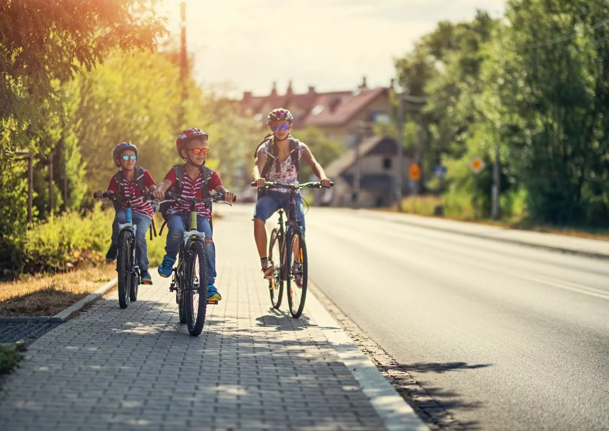 Latem robią to tysiące rowerzystów. Za ten błąd grozi choćby 300 zł mandatu