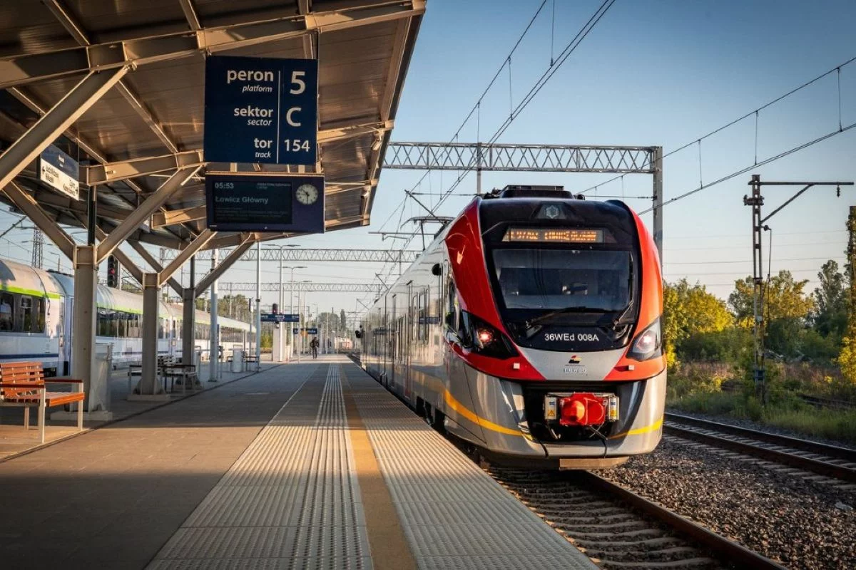Ponad 3 miliony pasażerów w trzy miesiące. ŁKA zdradza, które trasy są hitem
