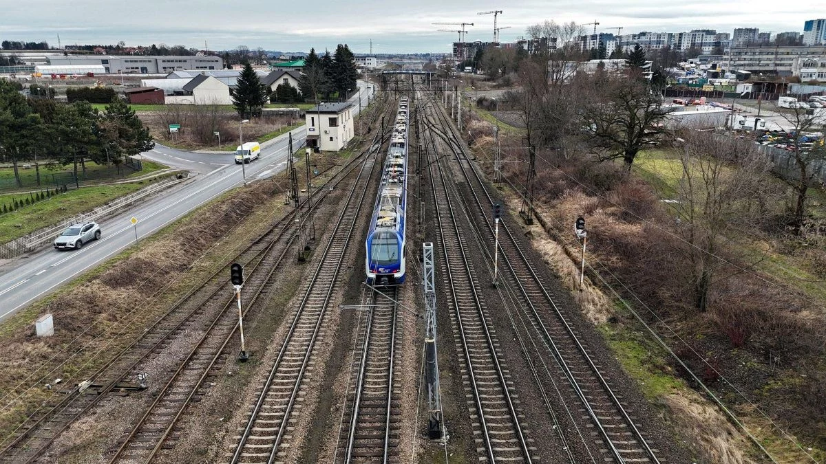Od 13 grudnia duże zmiany na kolei. Pasażerowie z woj. łódzkiego mają na co czekać