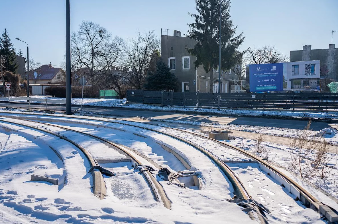 Powstaje nowa krańcówka MPK Łódź na Dąbrowie. Tramwaje niedługo wrócą na stałe trasy