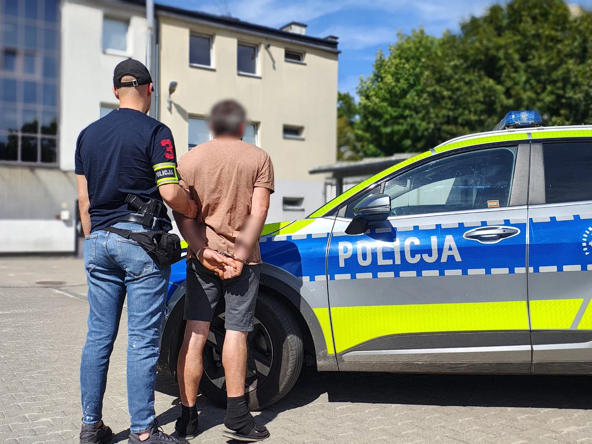Miał uciec z nową miłością do Norwegii. Zdradziły go wystające stopy