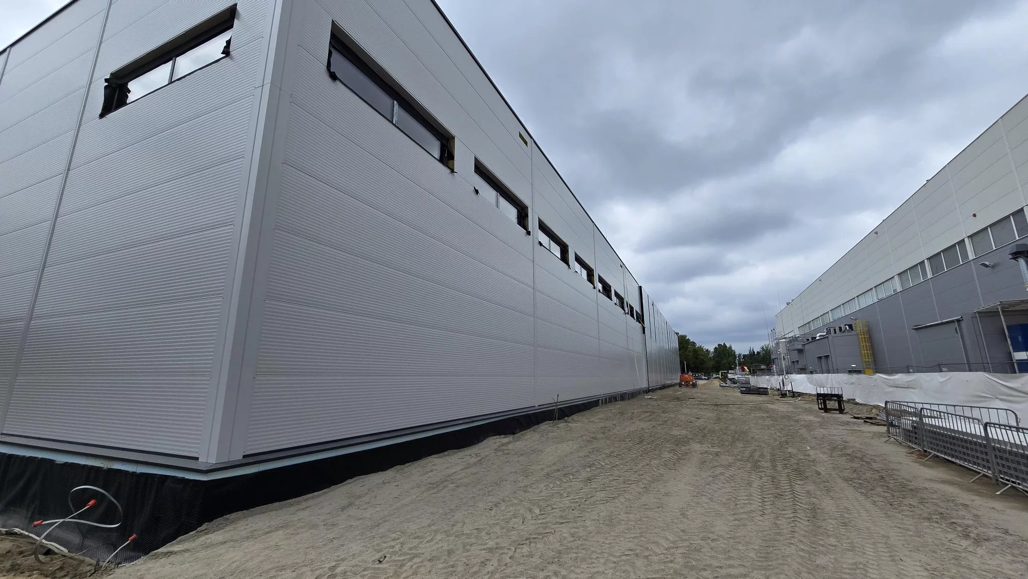 Wielka inwestycja w Łodzi za ponad 62 mln zł. Hitachi Energy rozbudowuje zakład i zwiększy produkcję