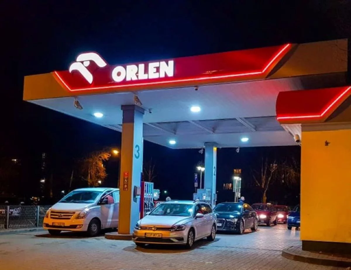 Były dyrektor Orlenu usłyszał zarzut. Chodzi o raport na temat posła