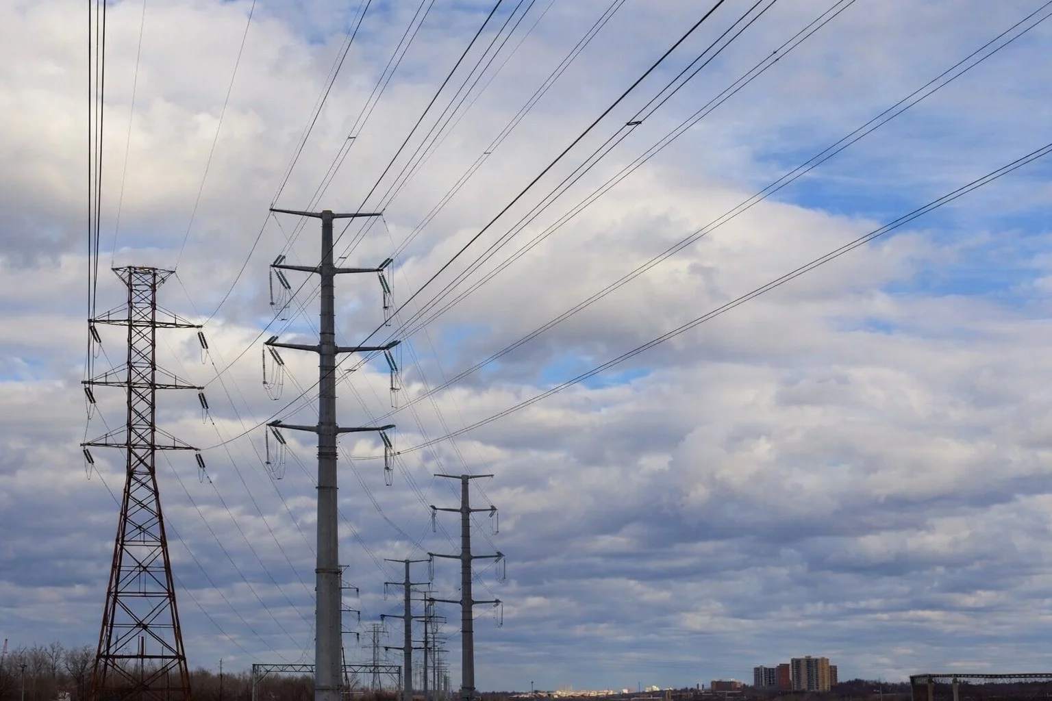 Gdzie zabraknie prądu? Sprawdź wyłączenia w Łodzi i regionie [HARMONOGRAM]