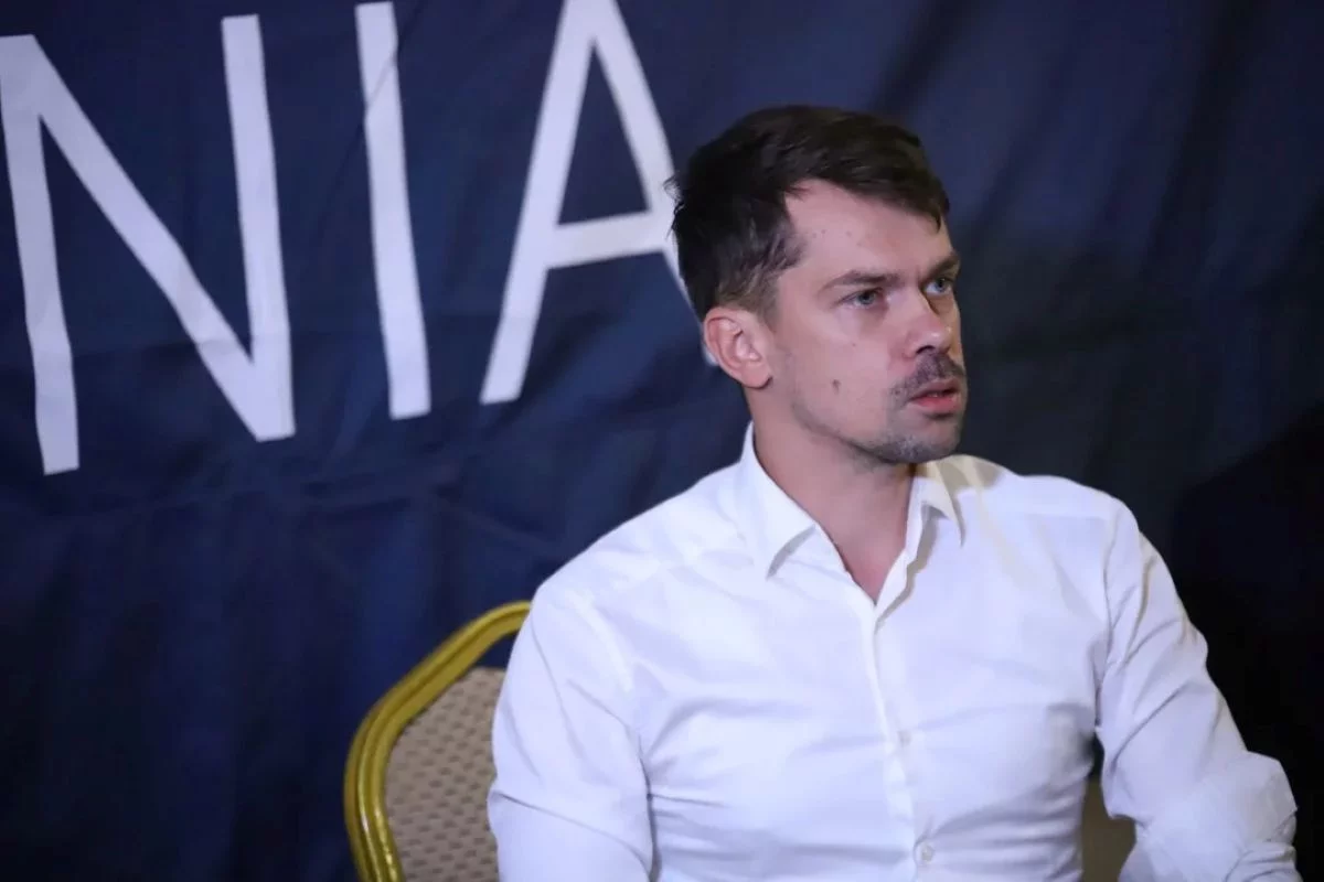 Michał Kołodziejczak w łódzkiej ABW. Towarzyszył mu Krzysztof Rutkowski