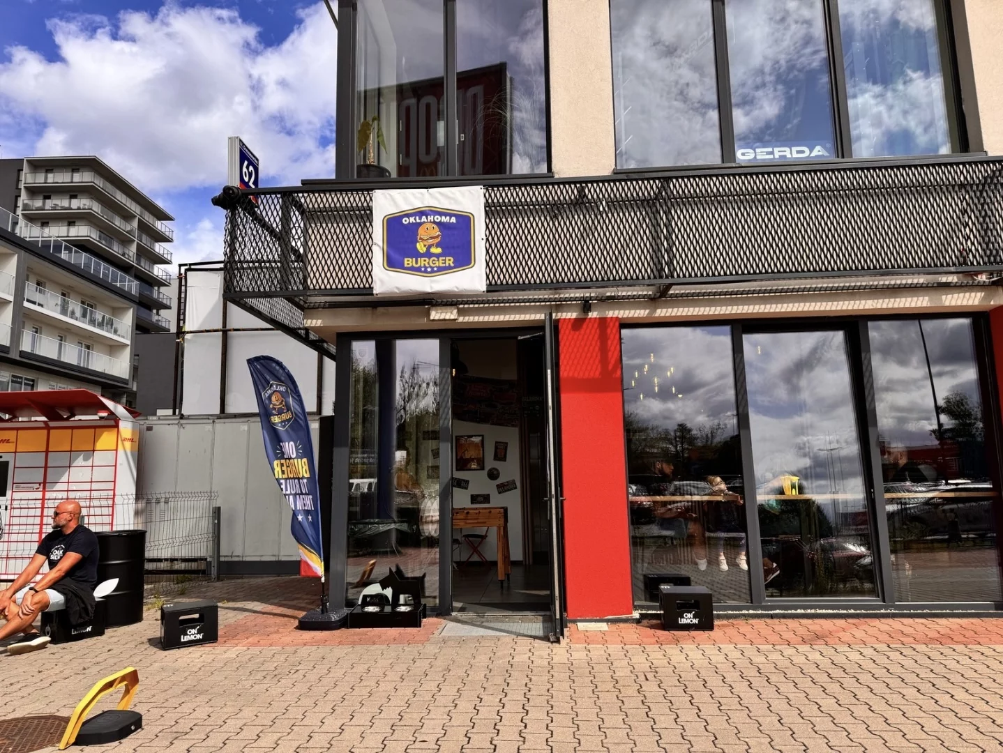 Nowa burgerownia w Łodzi. W menu tylko jeden burger