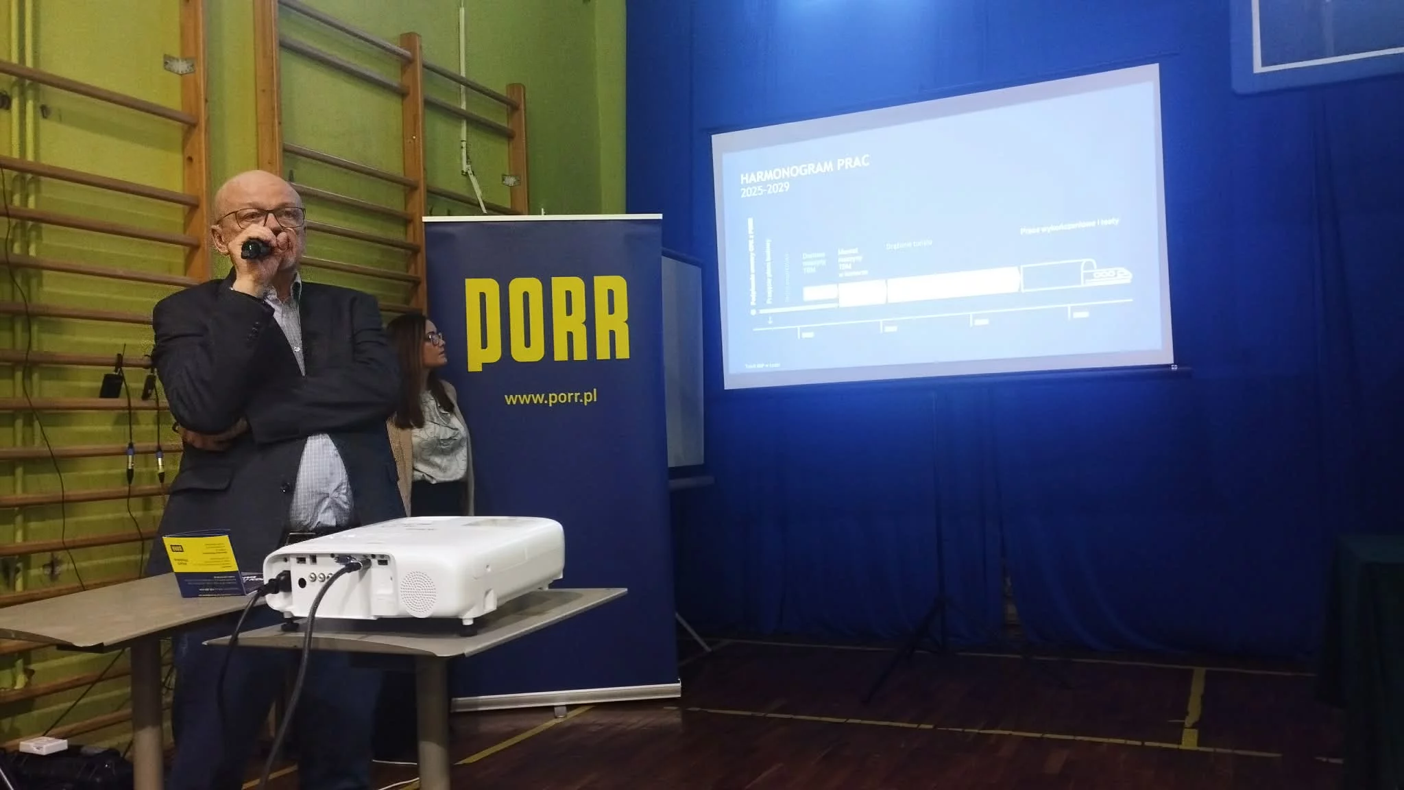 Tłumy na spotkaniu w sprawie KDP. Mieszkańcy Starego Polesia boją się budowy tunelu [FOTO]