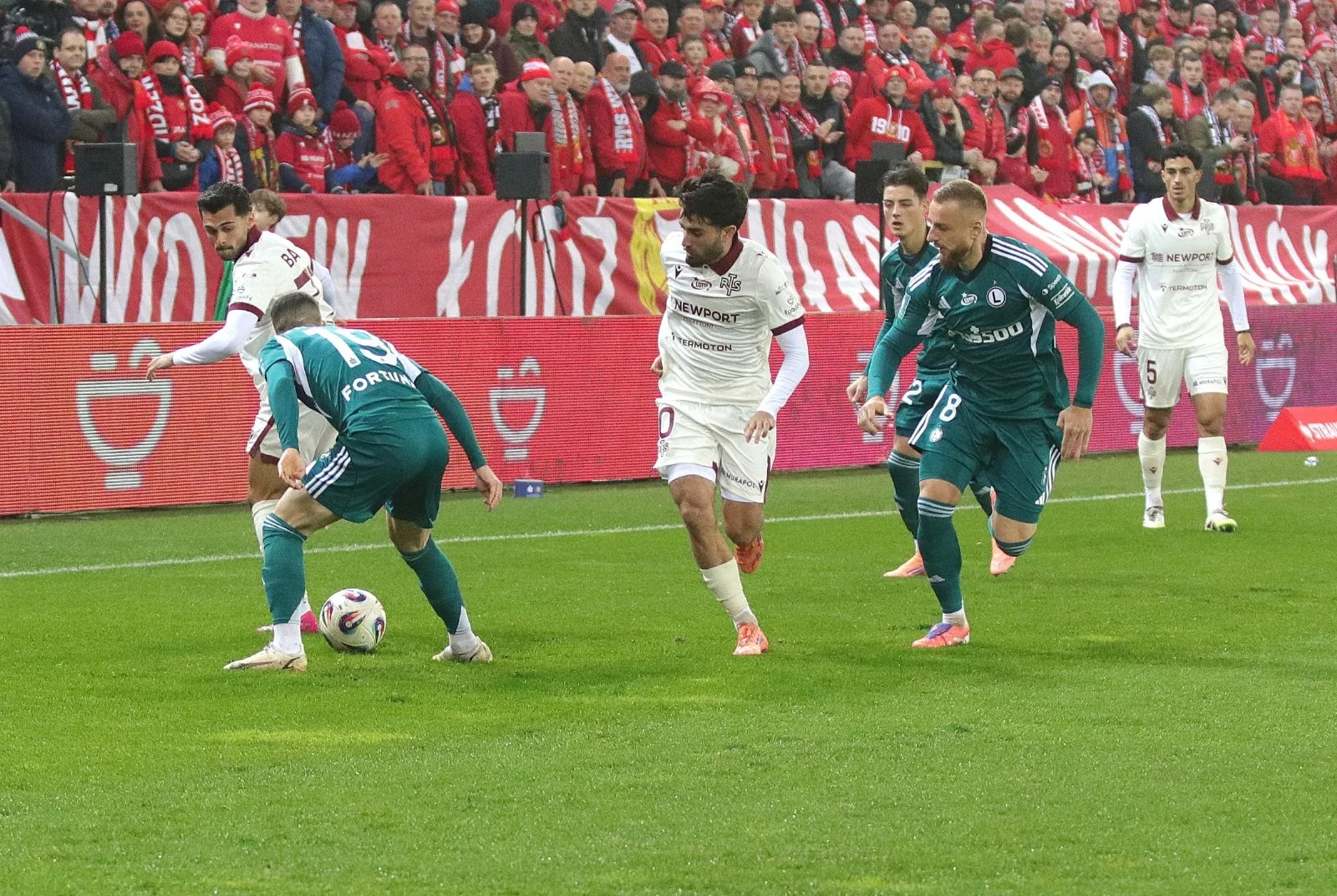 Widzew Łódź kontra Legia Warszawa. Po emocjonującym spotkaniu trzeba było podzielić się punktami