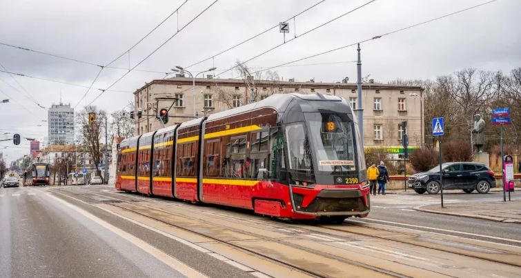 Seria awarii technicznych w centrum Łodzi. Utrudnienia dla pasażerów MPK