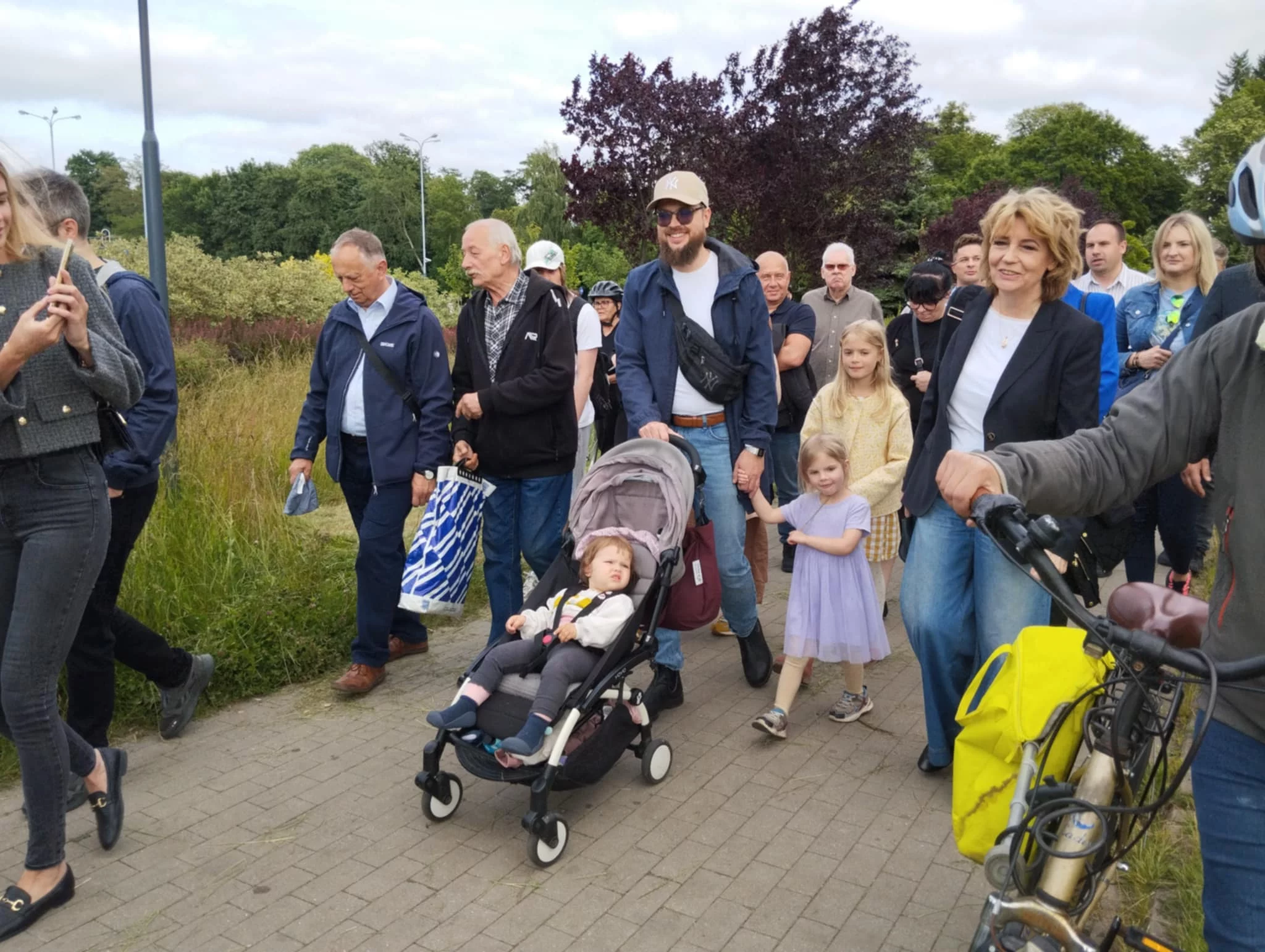 Mieszkańcy Bałut nie owijali w bawełnę. Spotkali się z Hanną Zdanowską [ZDJĘCIA]