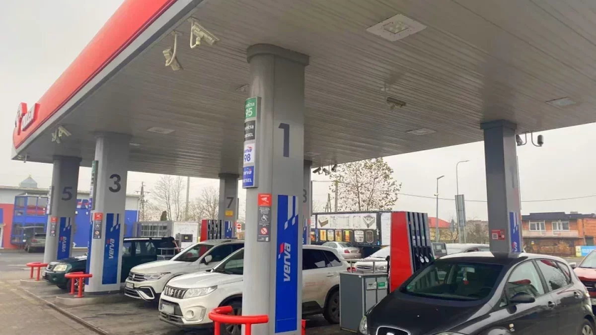 Rekordowo niskie ceny. Stacje prześcigają się w promocjach. Gdzie w Łodzi zatankujemy taniej?