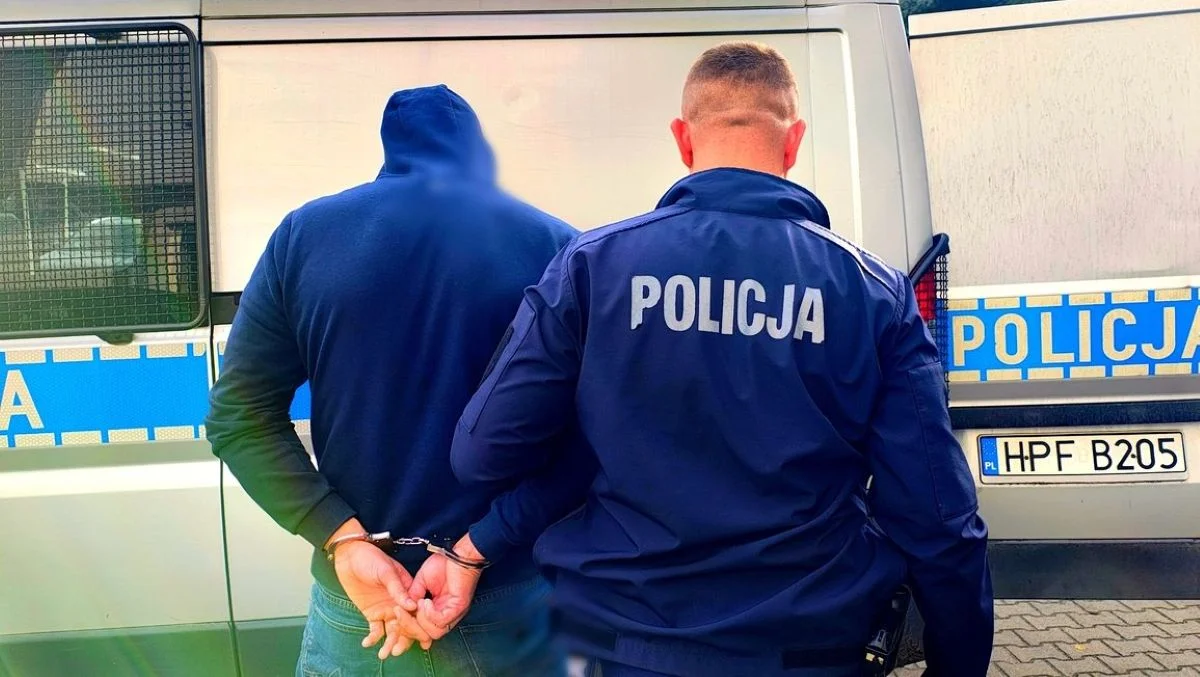 Nielegalne substancje w samochodzie i mieszkaniu. Znaleziono blisko 2,5 kg narkotyków!