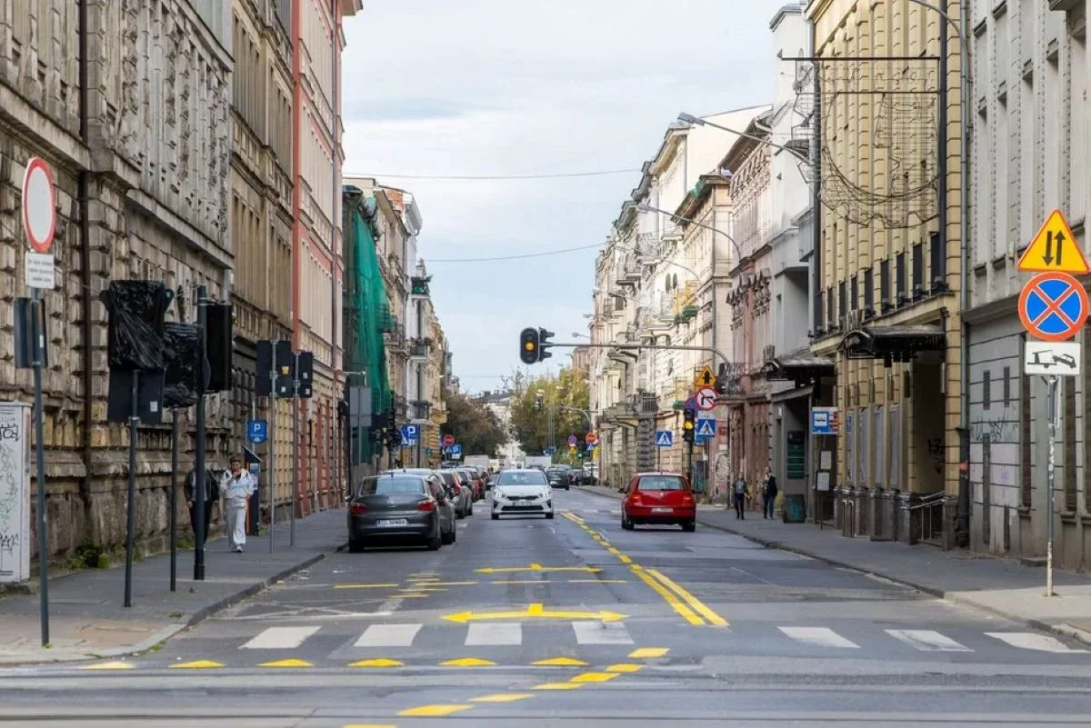 Od dziś inaczej jedziemy przez centrum Łodzi. Otworzyli nowy skrót na Bałuty