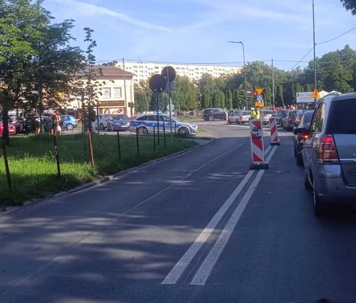 Wjazdówki pomogły, ale mieszkańcy Retkini i tak mają dość. „Ludzie spali w krzakach i dzwonili domofonami”