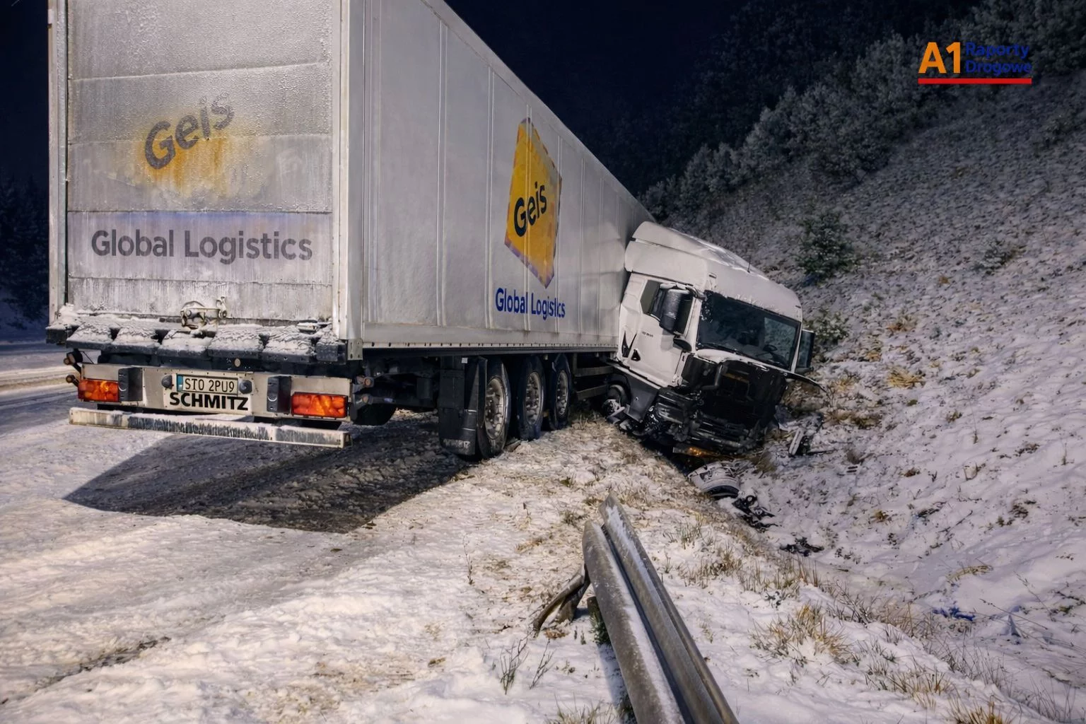 Potężny korek na A1. Wszystko przez ciężarówkę w rowie