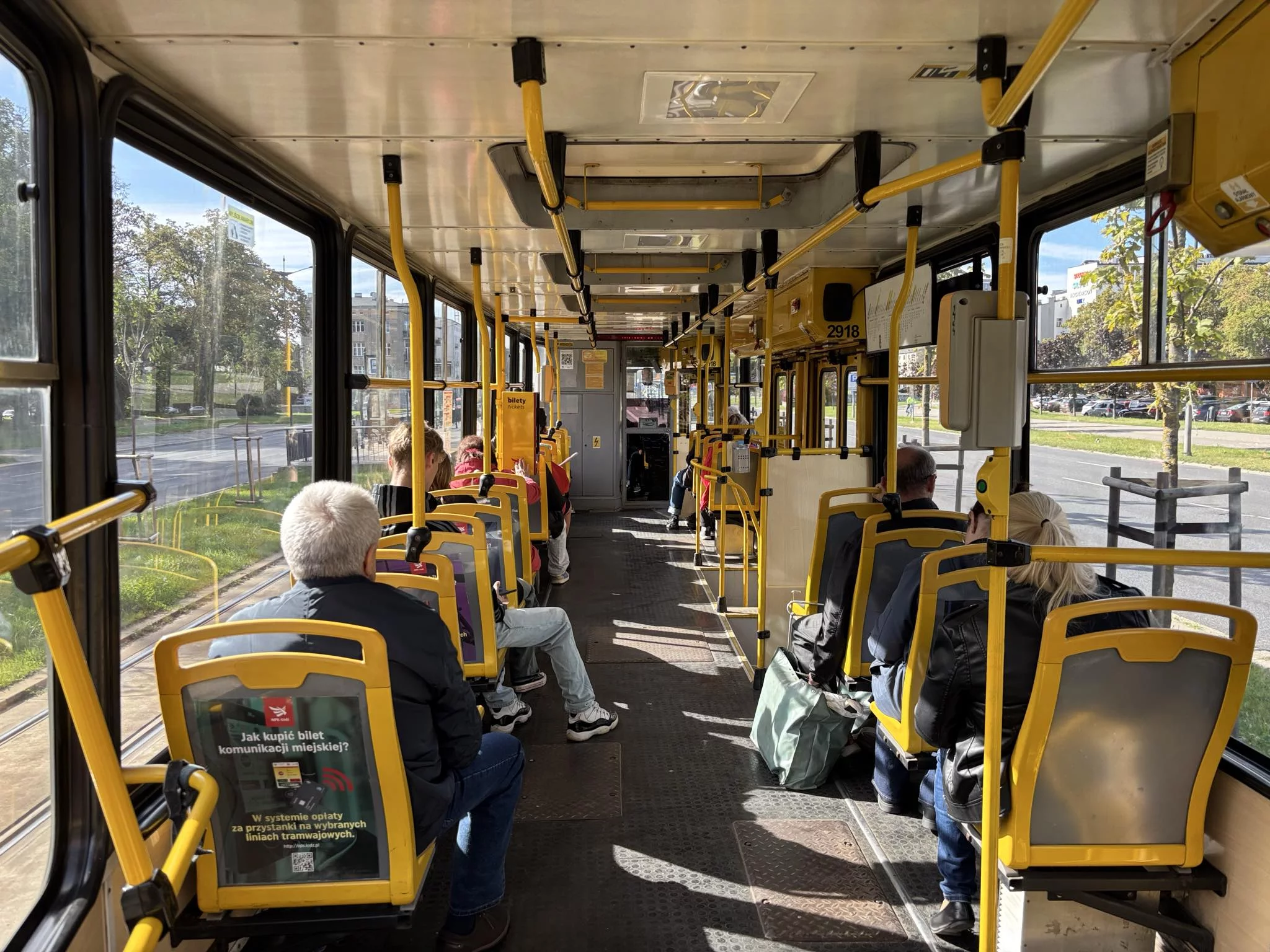 Kody QR w każdym tramwaju i autobusie MPK Łódź. Jakie wnioski z pierwszych dni ich funkcjonowania?