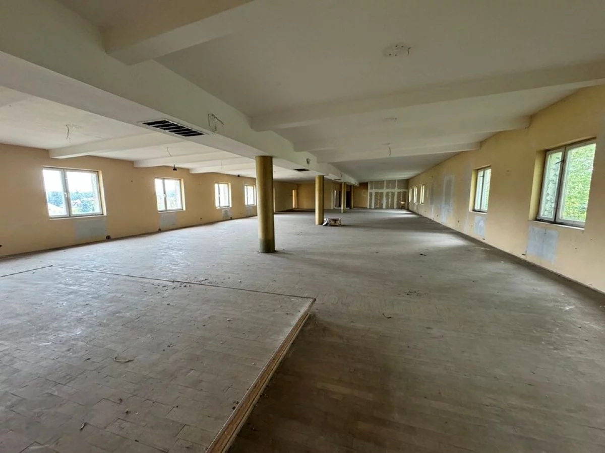 Dom weselny pod Łodzią bez kupca. Cztery przetargi i nic. Kolejny już niedługo [ZDJĘCIA]