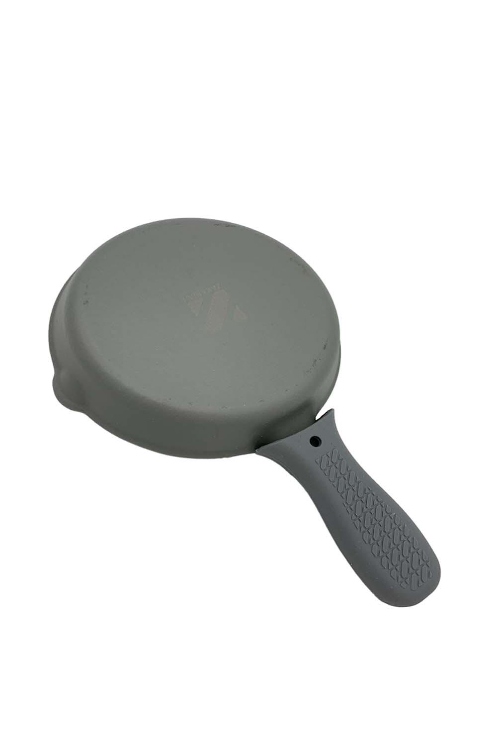 Zakarian by Dash 6 Cast-Iron Skillet w/ Silicone Handle 