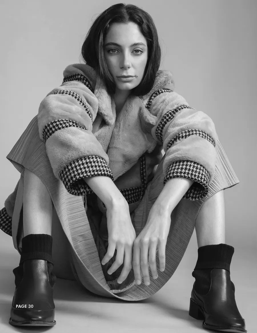 Editorial — Paula Reichert